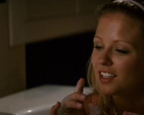 Hot scene Leighton Meester, Katrina Begin - Remember the Daze (2007)
