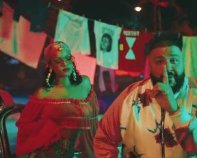 Sexy Rihanna Sexy & DJ Khaled - Wild Thoughts ft. Bryson Tiller (2017) 