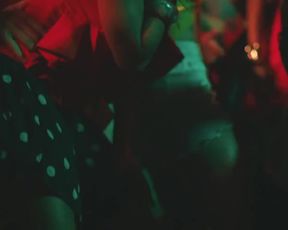 Sexy Rihanna Sexy & DJ Khaled - Wild Thoughts ft. Bryson Tiller (2017) 