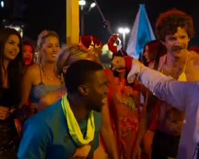 Hot scene Nicky Whelan sexy - The Wedding Ringer (2015) 