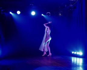 Burlesque Strip SHOW - Betsy Swoon - Champagne Smash