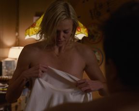 Sexy Charlize Theron - YOUNG ADULT (2011) 
