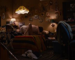 Sexy Charlize Theron - YOUNG ADULT (2011) 