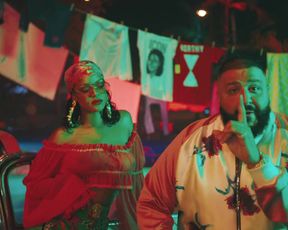 Hot celebs video Rihanna - Wild Thoughts (2017) 