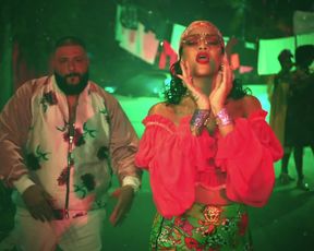 Hot celebs video Rihanna - Wild Thoughts (2017) 