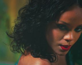Hot celebs video Rihanna - Wild Thoughts (2017) 