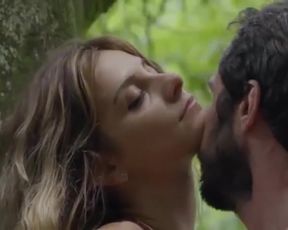 Sexy Carolina Chalita sexy - Amor De 4-s01e05 (2017) 