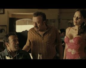 Hot actress Elizabeth Cervantes Nude - El infierno (2010) 