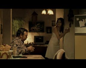 Hot actress Elizabeth Cervantes Nude - El infierno (2010) 