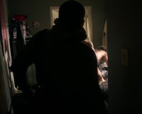 Sexy Alisa Allapach - Kingdom S01E01 (2014) 