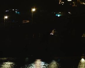 Stefanie van Leersum Nude - Sevilla (2012)