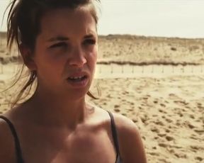 Coline Beal, Juliette Lamet, Sarah Jomain Sexy - Not K.O. (2016)