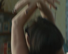 Natalya Pavlenkova - Zoologiya (2016) Sexy film scene