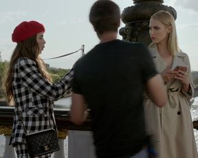 Alexandra Turcan - Emily in Paris s01e03 (2020)
