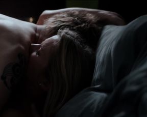 Valerie Niehaus sexy - Uberleben an der Scheidungsfront (2015)