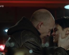 Barbora Milotova - Expozitura s01e11 (2008) Nude film scenes