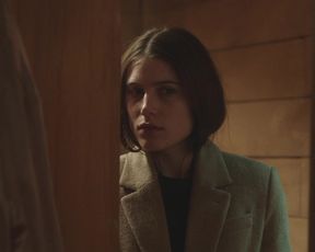 Pamela Anderson nude - The_People_Garden (2016)