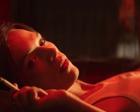Anna Brewster naked - The Last Days of American Crime (2020)