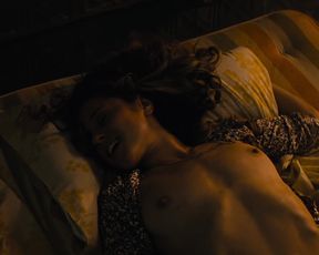 Margarita Levieva, Michelle Bobe - The Deuce s01e03 (2017) Hot movie scene