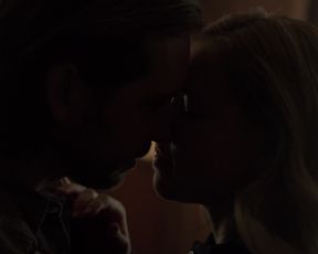 Amanda Schull nude - 12 Monkeys (2016) (Season2, Episode12)