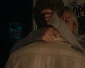 Emma Roberts, Dree Hemingway hot scenes - In a Relationship (2018)