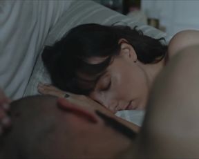 Sarah-Maude Beauchesne nackt - Fourchette s02 (2020)  (Season 2)