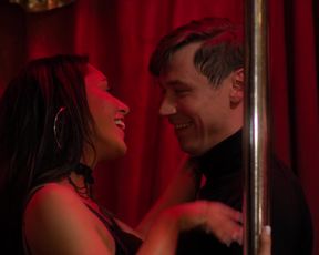 Johanna Ingelfinger, Sophia Thomalla - Rising High (2020) Hot nude scene