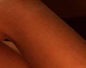 Karine Barros nude - Quebranto (2018)