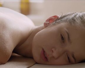 Tereza Voriskova, Ivana Chylkova naked - Laputa (2015)