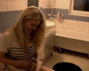 Mariah Kanninen naked - Dust Box (2012)