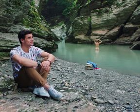 Mariya Ulyanova - Kuhnya. Vojna za otel s01e01e04 (2019) Naked movie scene