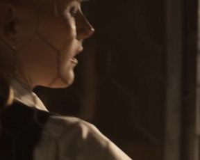 Laura Birn - Syysprinssi (2016) celeb hot video scene