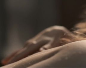 Laura Birn - Syysprinssi (2016) celeb hot video scene