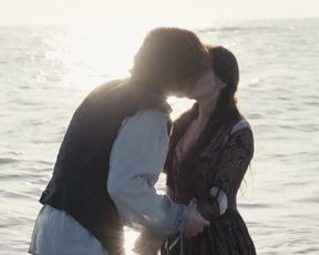 Helen Woigk - Die Puppenspieler (2017) Nude "topless" scene