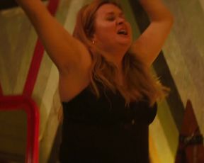 Anna Mikhalkova, Lukerya Ilyashenko - Pro lyubov. Tolko dlya vzroslykh (2017) Nude movie scene