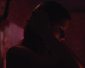 Romy Louise Lauwers nude - Chaussee d'Amour s01e06 (2016)