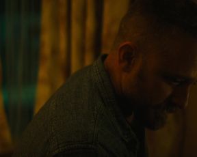 Elle Fanning - Galveston (2018) celebs topless scenes