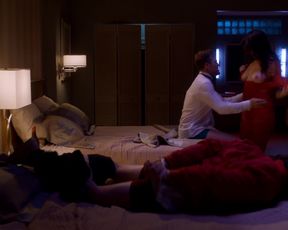 Davie-Blue nude - Room 104 (2017) (Season 1, Episode 2)