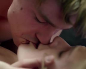 Dana Аbyzova nude - Den do (2016)