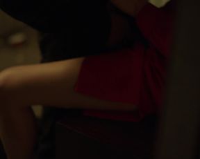 Jodi Balfour, Lucy Chappell - Rellik s01e01-e04 (2017) Naked movie scene