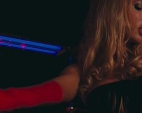 Nikki Gray naked - The Bronx Bull (2016)