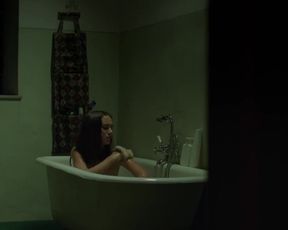 Denise Tantucci nude - Buio (2019)