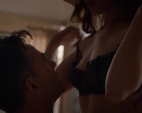 Amanda Righetti sexy - Colony( 2016) (Season1, Episode7)