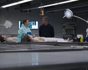 Helena Coppejans nude - Souviens-toi (2017) (Season 1, Episode 1)