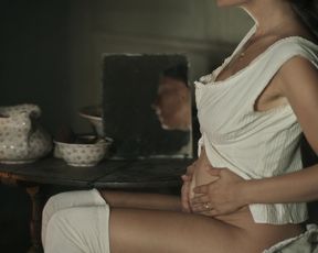 Laetitia Casta - L'incroyable histoire du facteur Cheval (2018) Nude film scene