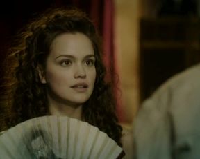 Emilia Schule nude - Charite (2017) (Season1, Episode1)