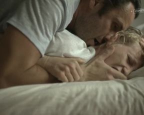 Juliana Olhova, sexy - Spina (2017) Naked sexy scenes