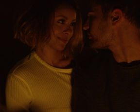 Kat Graham hot - How It Ends (2018)