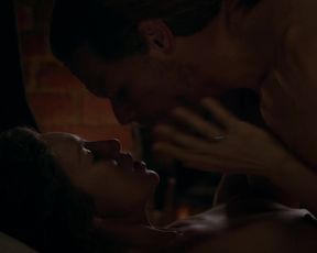 Caitriona Balfe, Sophie Skelton - Outlander s05e01 (2020) Nude sexy video
