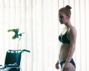 Josefine Preuss naked - Schuld (2017) (Season2, Episode3)